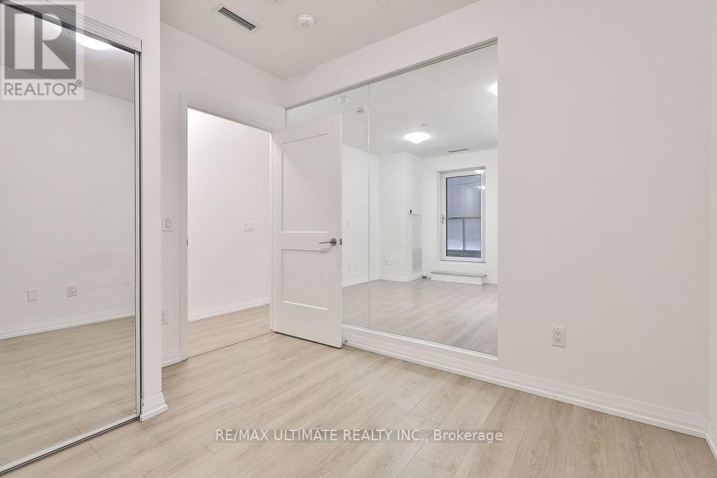 515 - 8 Widmer Street, Toronto, Ontario  M5V 2E7 - Photo 9 - C12955852