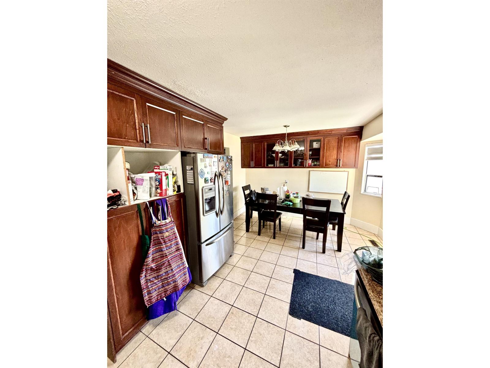 14863 87a Avenue, Surrey, British Columbia  V3S 5X4 - Photo 4 - R3106038