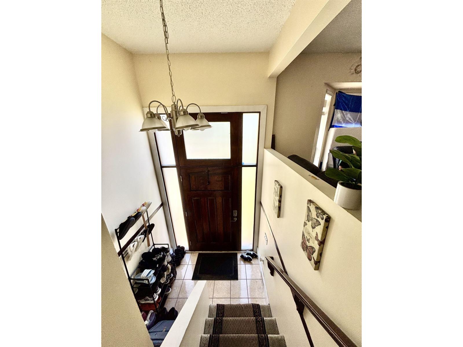 14863 87a Avenue, Surrey, British Columbia  V3S 5X4 - Photo 3 - R3106038