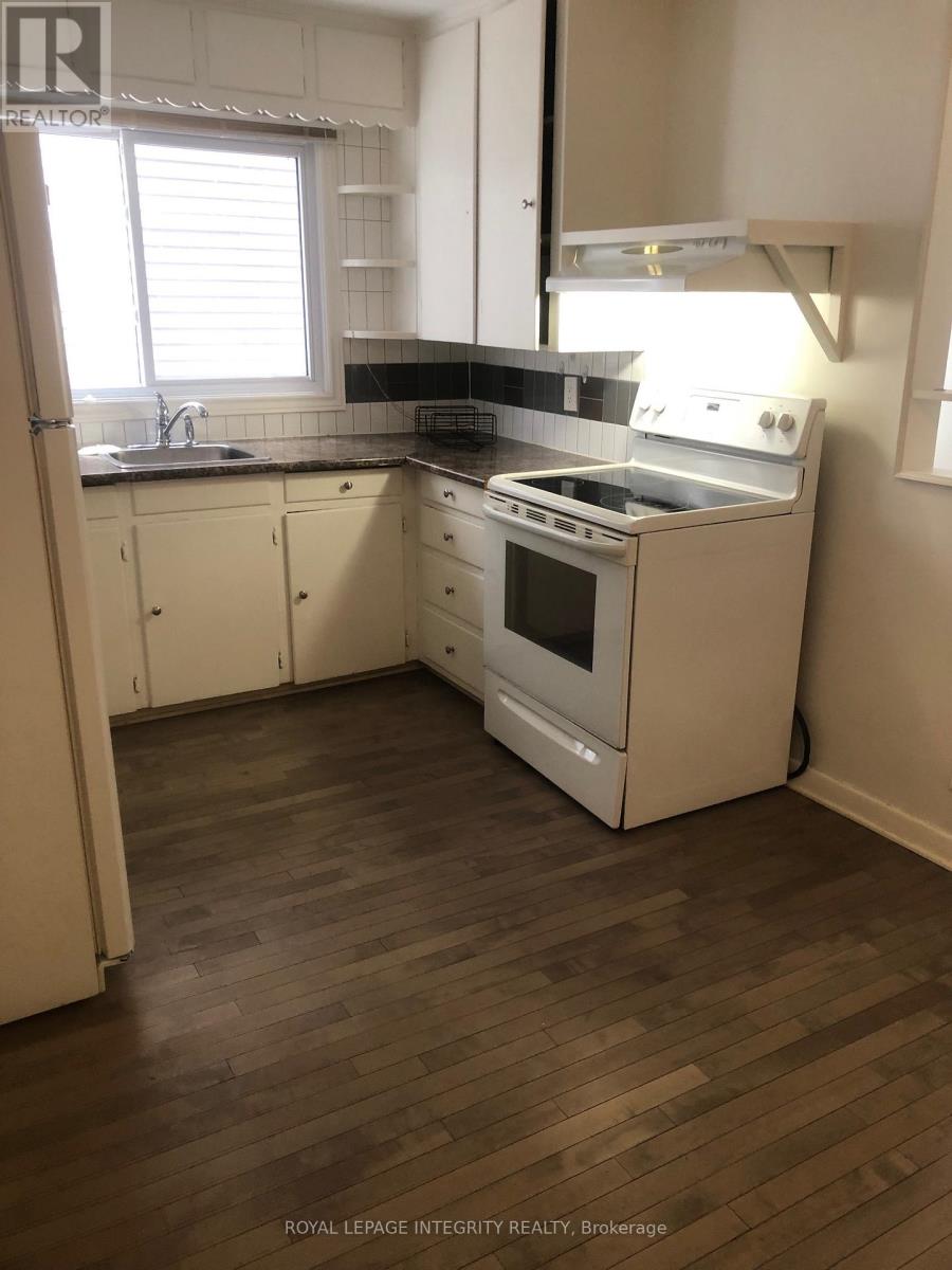 129 Pamilla Street, Ottawa, Ontario K1S 3K9 - Photo 7 - X12955836