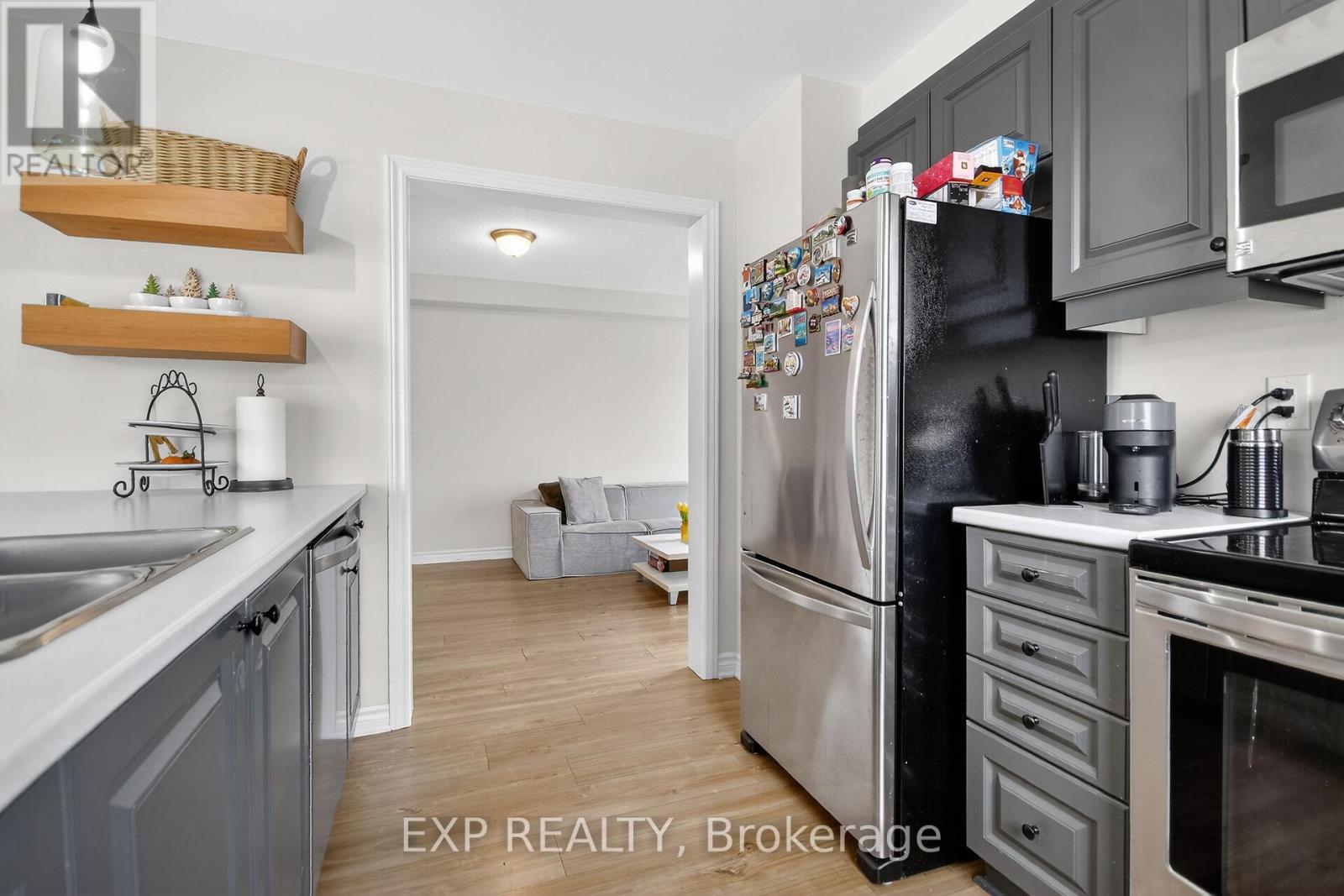 549 Ensatina Crescent, Ottawa, Ontario  K2J 6H4 - Photo 8 - X12955886