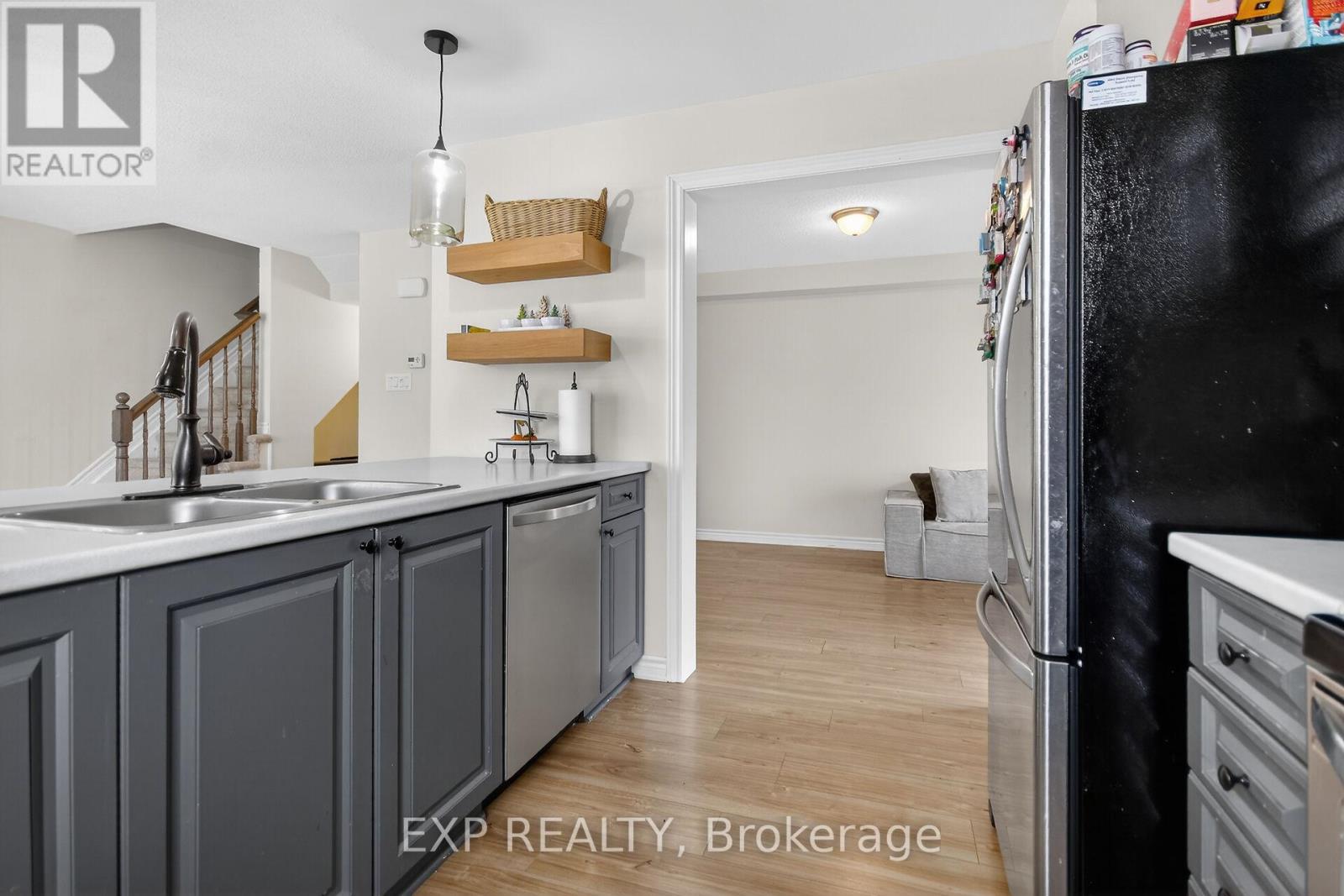 549 Ensatina Crescent, Ottawa, Ontario  K2J 6H4 - Photo 9 - X12955886