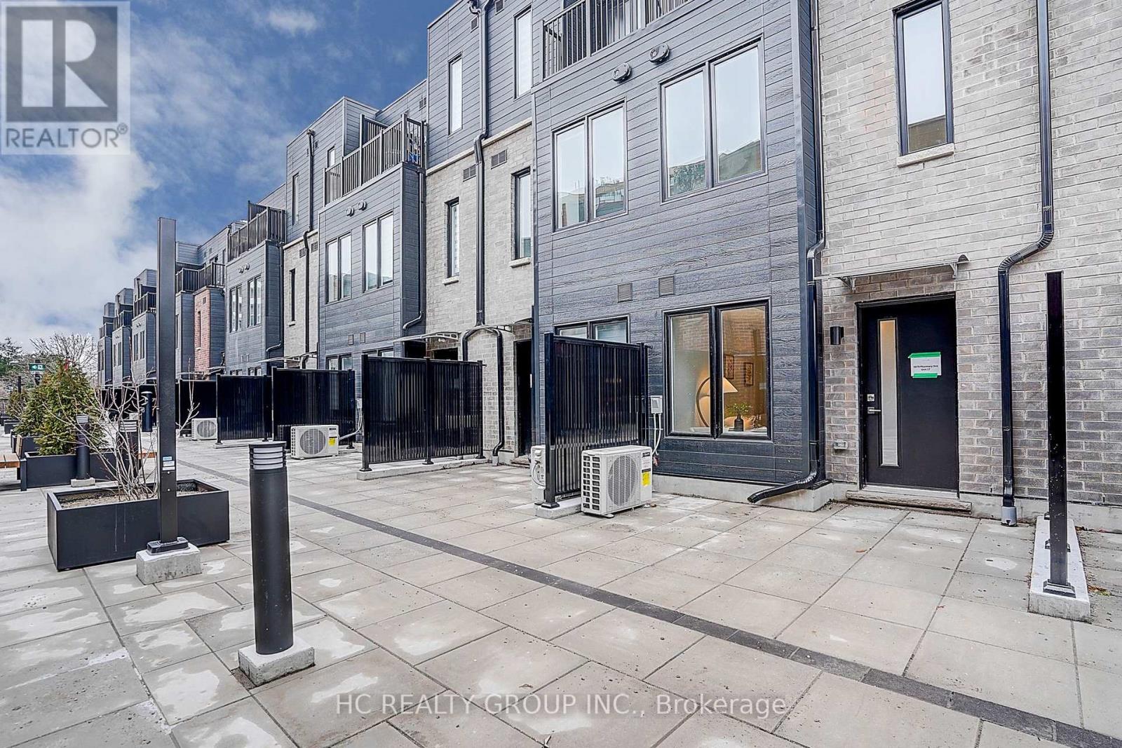 27 - 3079 Pharmacy Avenue, Toronto, Ontario  M1T 1H8 - Photo 4 - E12955864