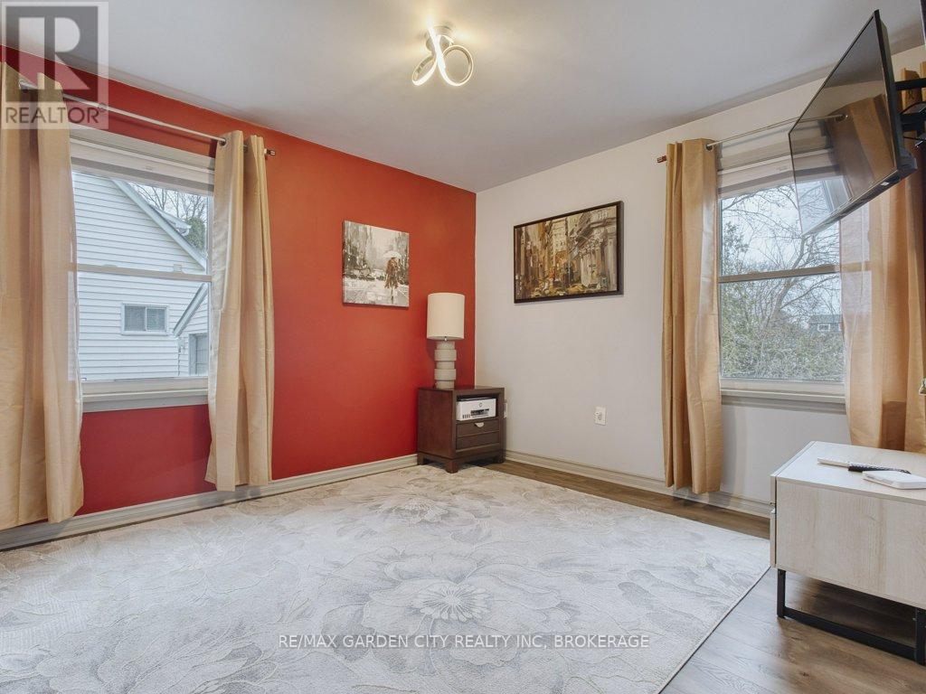 456 Geneva Street, St. Catharines, Ontario  L2N 2H3 - Photo 16 - X12955808