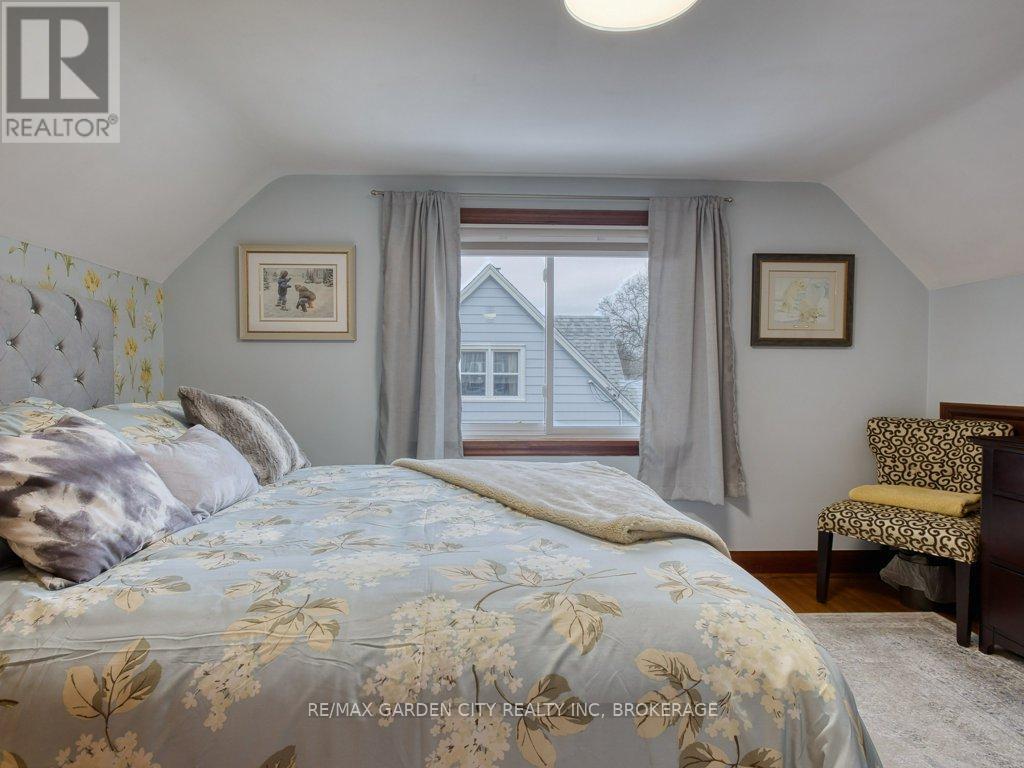 456 Geneva Street, St. Catharines, Ontario  L2N 2H3 - Photo 22 - X12955808