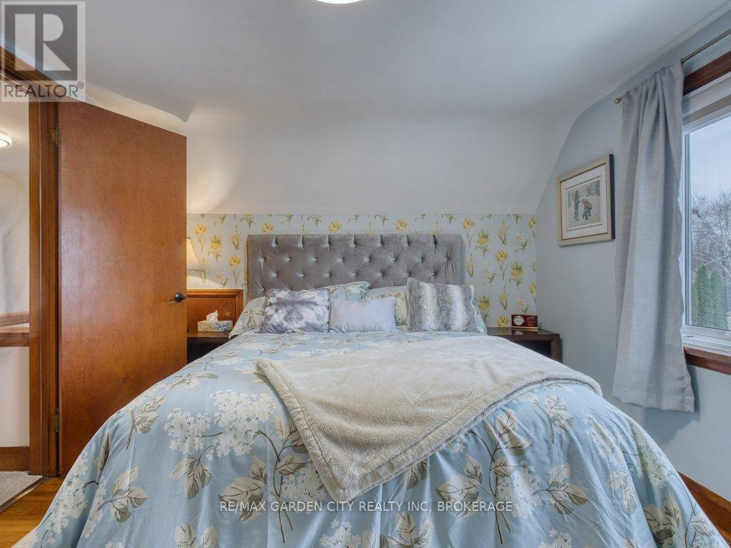 456 Geneva Street, St. Catharines, Ontario  L2N 2H3 - Photo 23 - X12955808