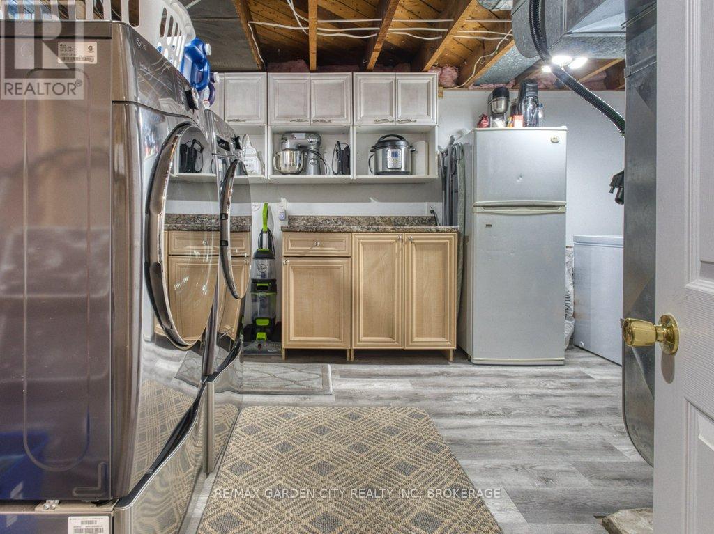 456 Geneva Street, St. Catharines, Ontario  L2N 2H3 - Photo 37 - X12955808