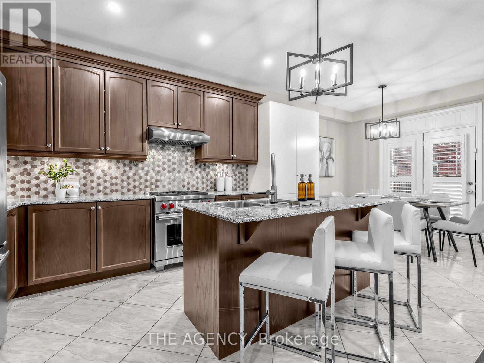 22 Andreeta Drive, Vaughan, Ontario  L4H 4H2 - Photo 13 - N12955806