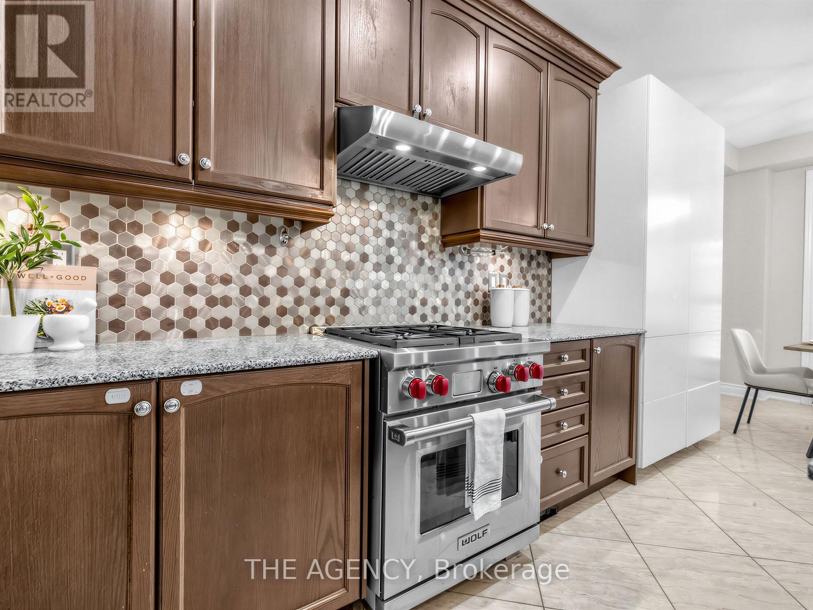 22 Andreeta Drive, Vaughan, Ontario  L4H 4H2 - Photo 14 - N12955806