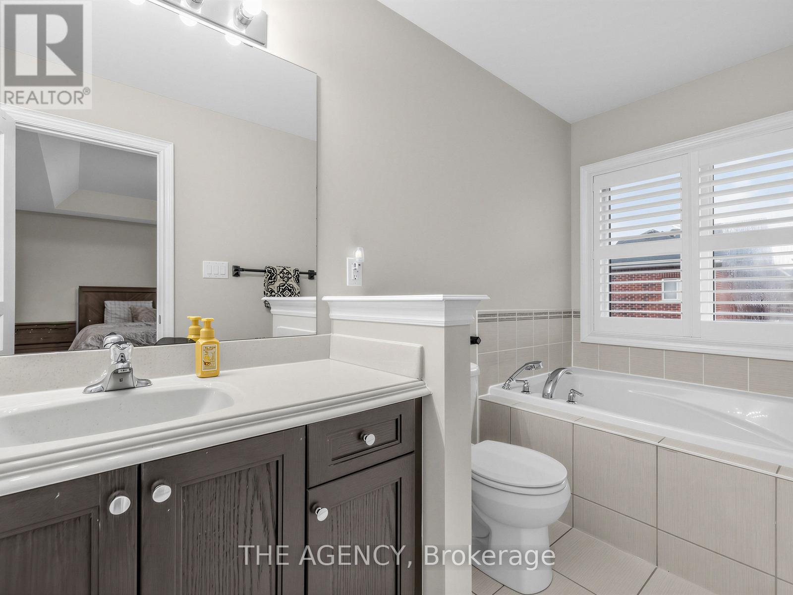 22 Andreeta Drive, Vaughan, Ontario  L4H 4H2 - Photo 24 - N12955806