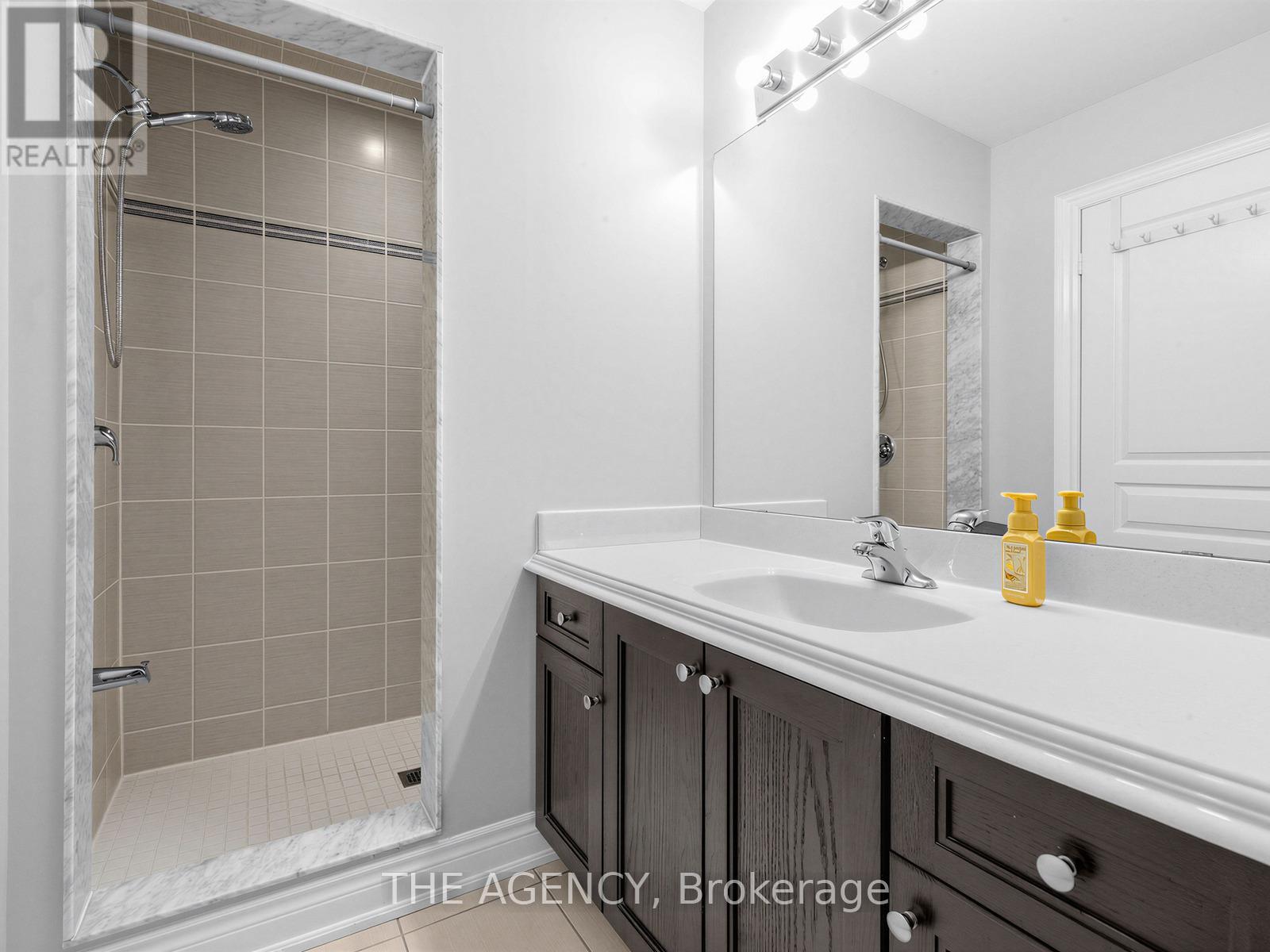 22 Andreeta Drive, Vaughan, Ontario  L4H 4H2 - Photo 25 - N12955806