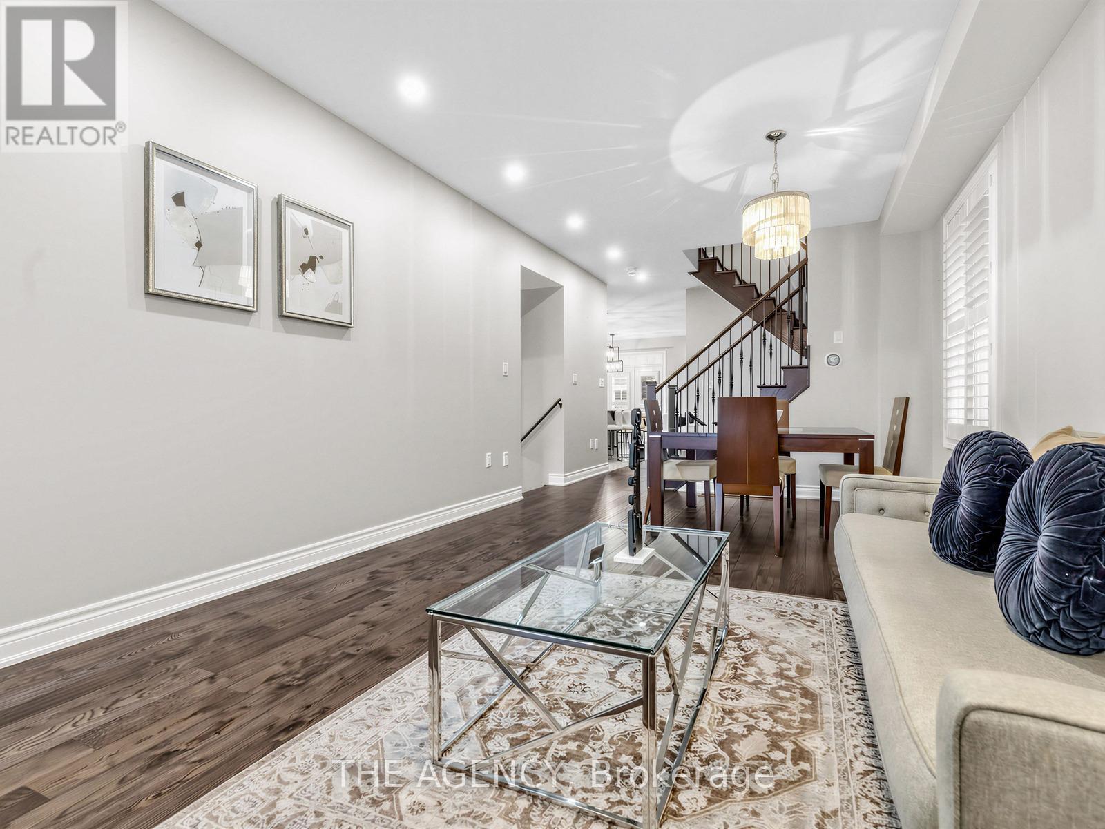 22 Andreeta Drive, Vaughan, Ontario  L4H 4H2 - Photo 4 - N12955806