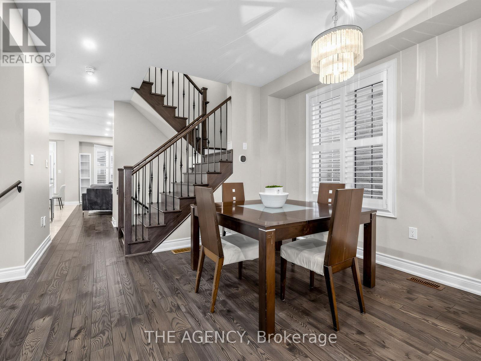 22 Andreeta Drive, Vaughan, Ontario  L4H 4H2 - Photo 5 - N12955806