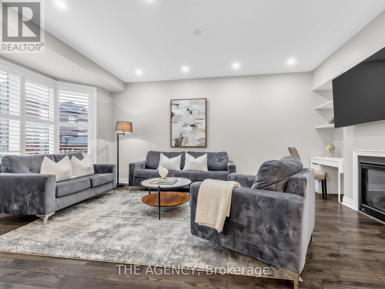 22 Andreeta Drive, Vaughan, Ontario  L4H 4H2 - Photo 9 - N12955806