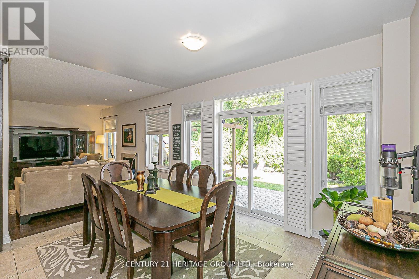 44 Madison Avenue, Richmond Hill, Ontario  L4E 2Z6 - Photo 16 - N12955828