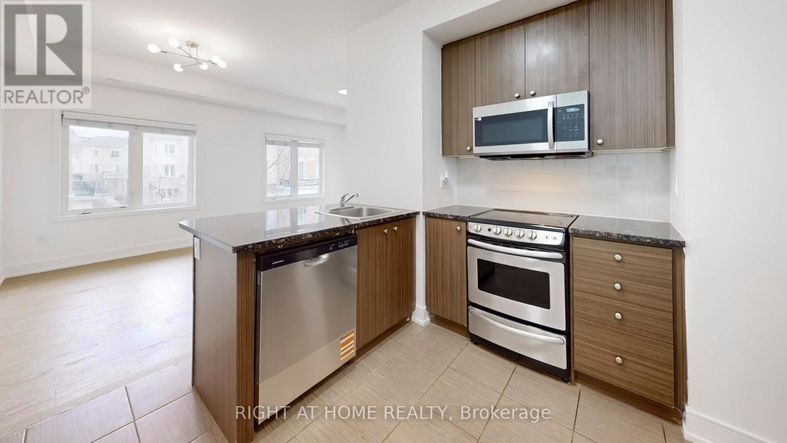 258 - 19 Coneflower Crescent, Toronto, Ontario  M2R 0A5 - Photo 12 - C12954428