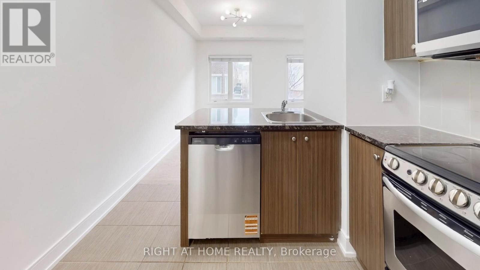 258 - 19 Coneflower Crescent, Toronto, Ontario  M2R 0A5 - Photo 15 - C12954428