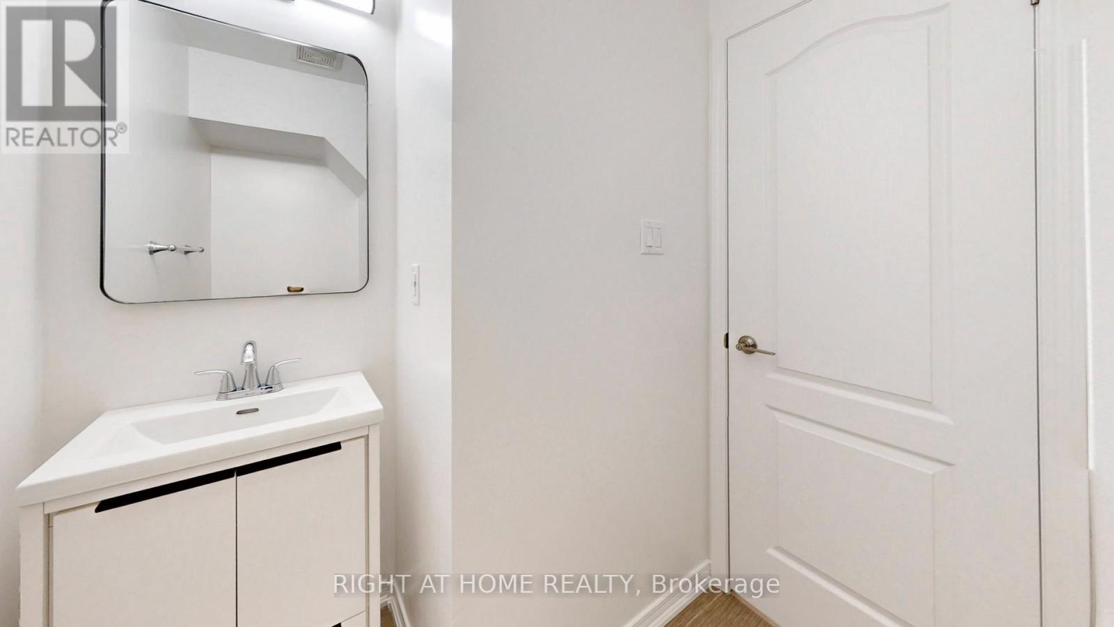 258 - 19 Coneflower Crescent, Toronto, Ontario  M2R 0A5 - Photo 23 - C12954428