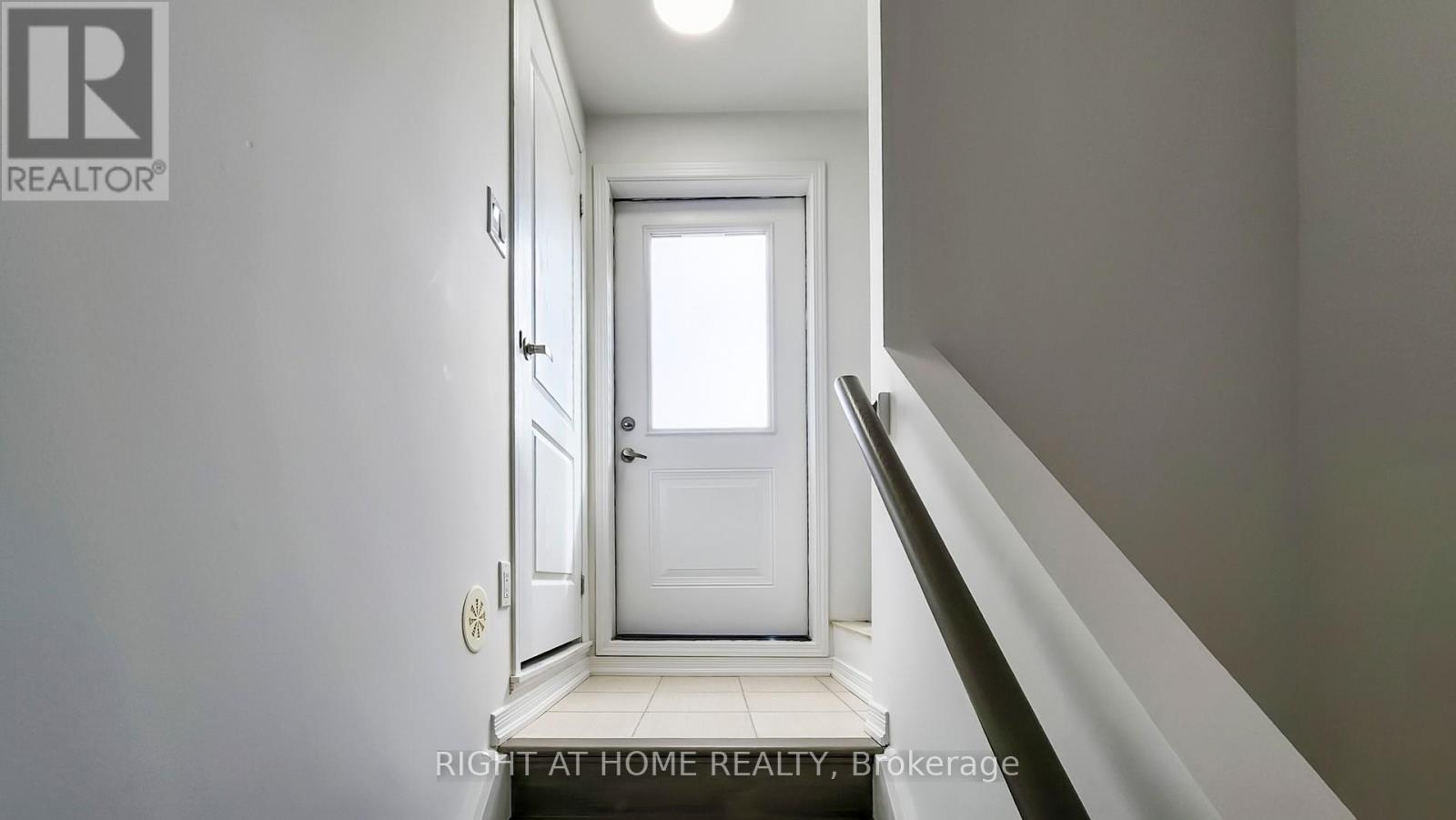 258 - 19 Coneflower Crescent, Toronto, Ontario  M2R 0A5 - Photo 35 - C12954428