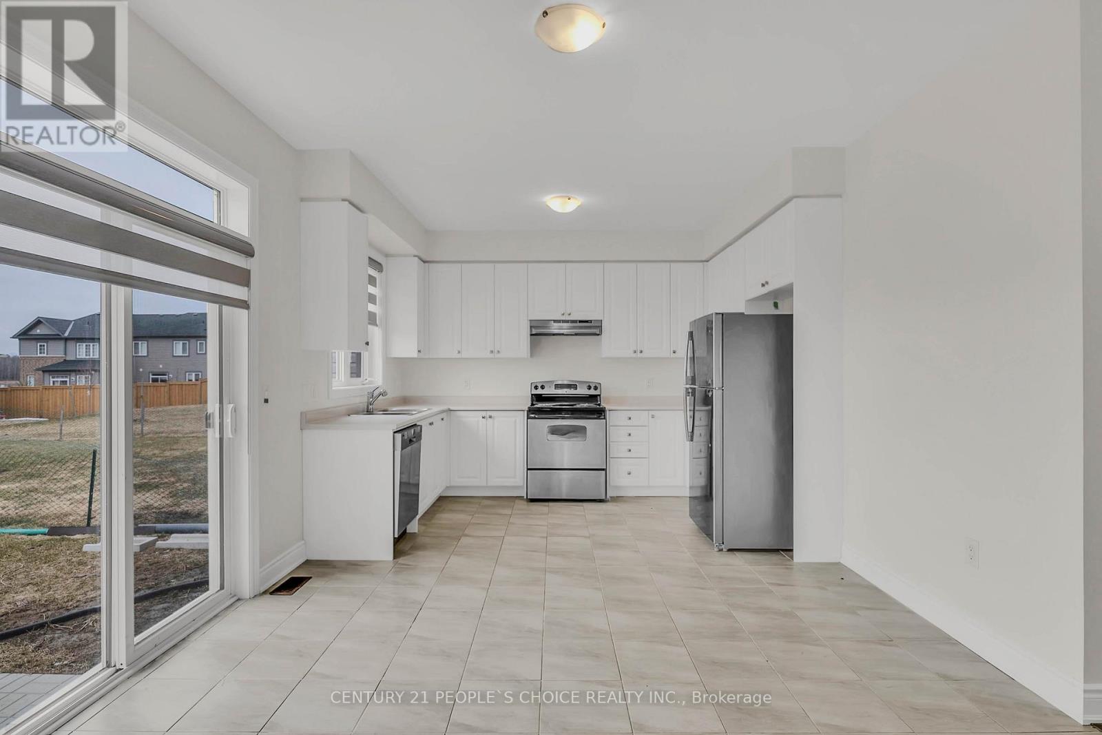 69 Central Square Boulevard, Wasaga Beach, Ontario  L9Z 0L9 - Photo 10 - S12955816