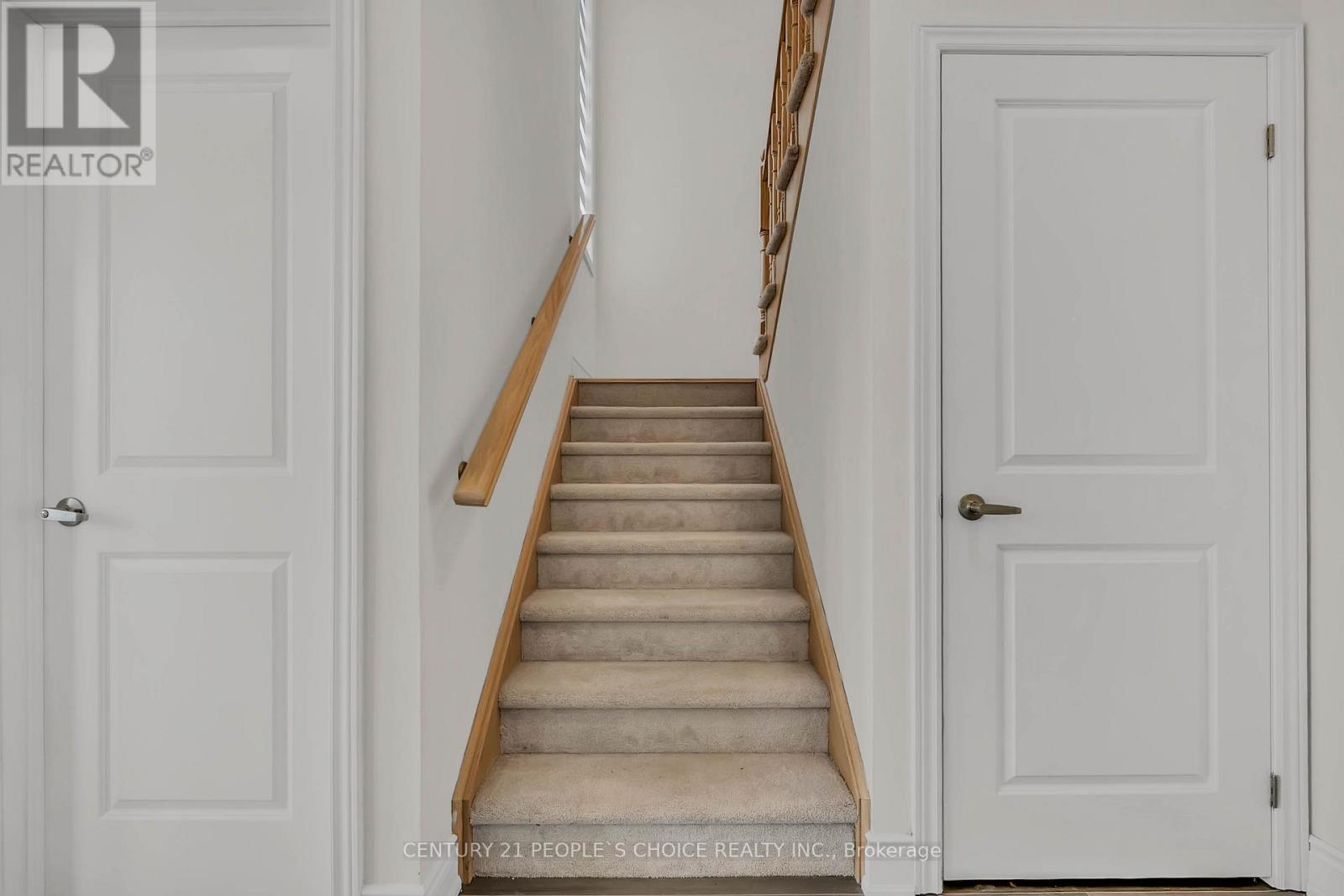 69 Central Square Boulevard, Wasaga Beach, Ontario  L9Z 0L9 - Photo 16 - S12955816