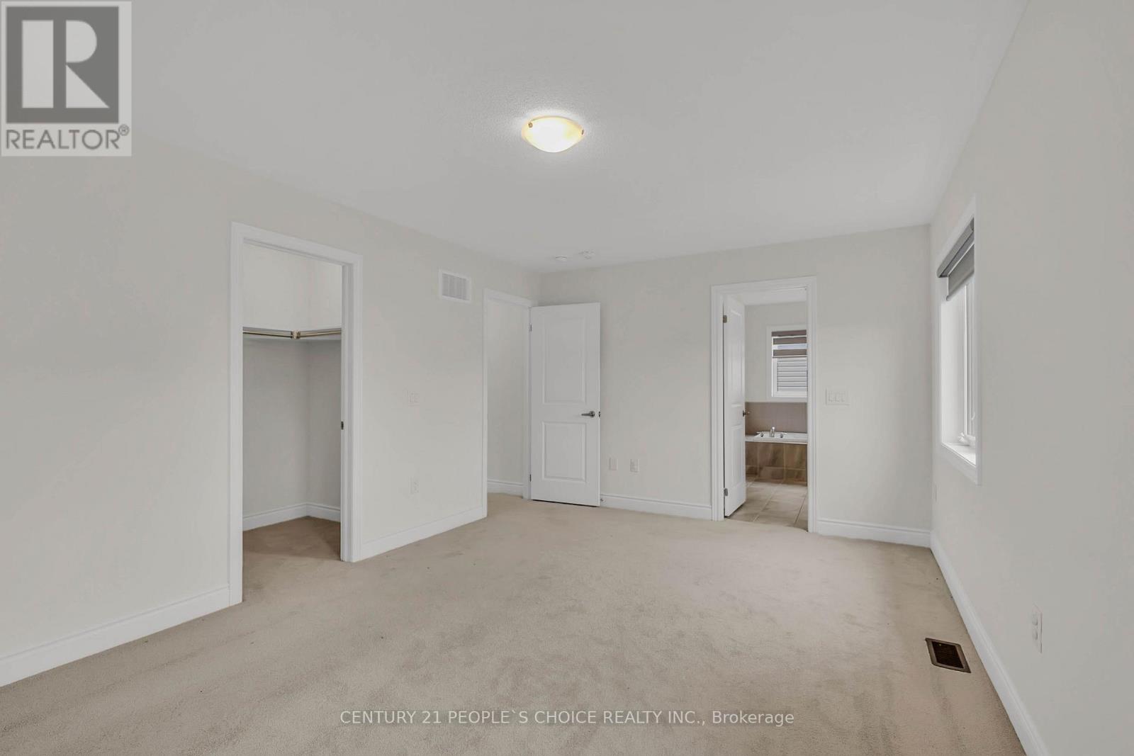 69 Central Square Boulevard, Wasaga Beach, Ontario  L9Z 0L9 - Photo 19 - S12955816