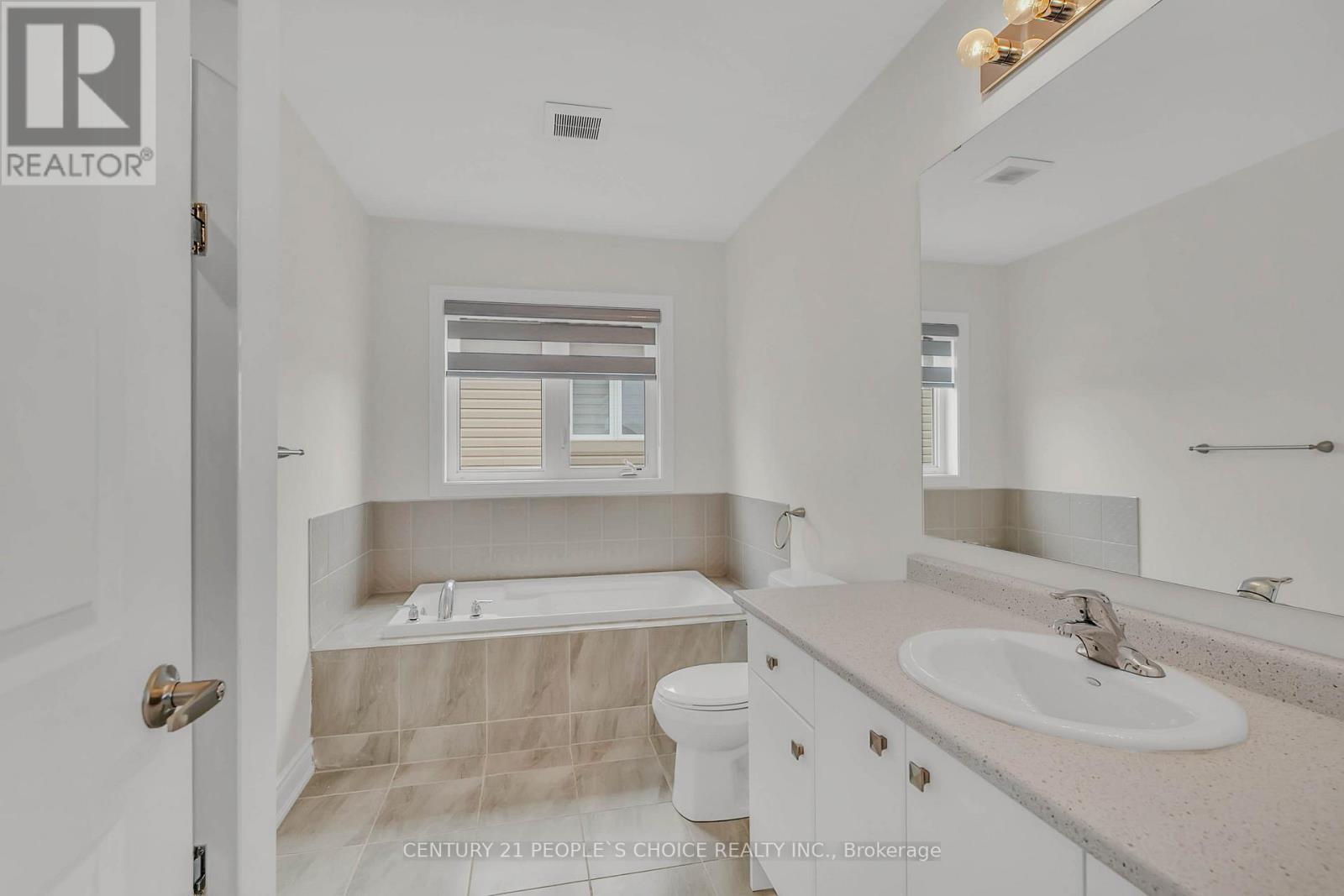 69 Central Square Boulevard, Wasaga Beach, Ontario  L9Z 0L9 - Photo 20 - S12955816