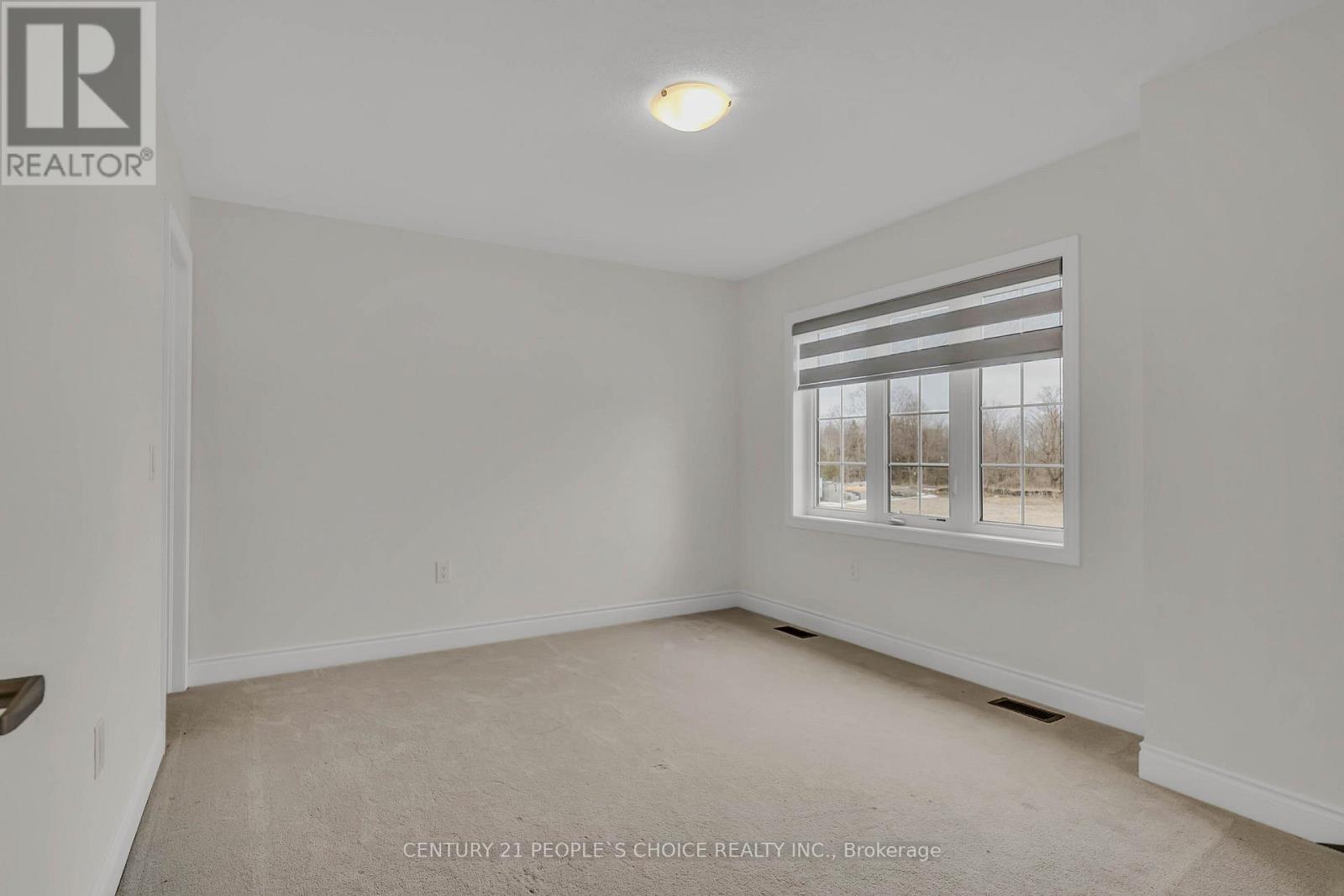 69 Central Square Boulevard, Wasaga Beach, Ontario  L9Z 0L9 - Photo 22 - S12955816