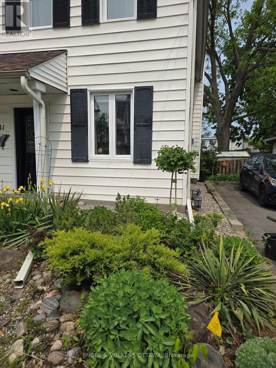 381 Montfort Street, Ottawa, Ontario  K1L 5M9 - Photo 36 - X12948338