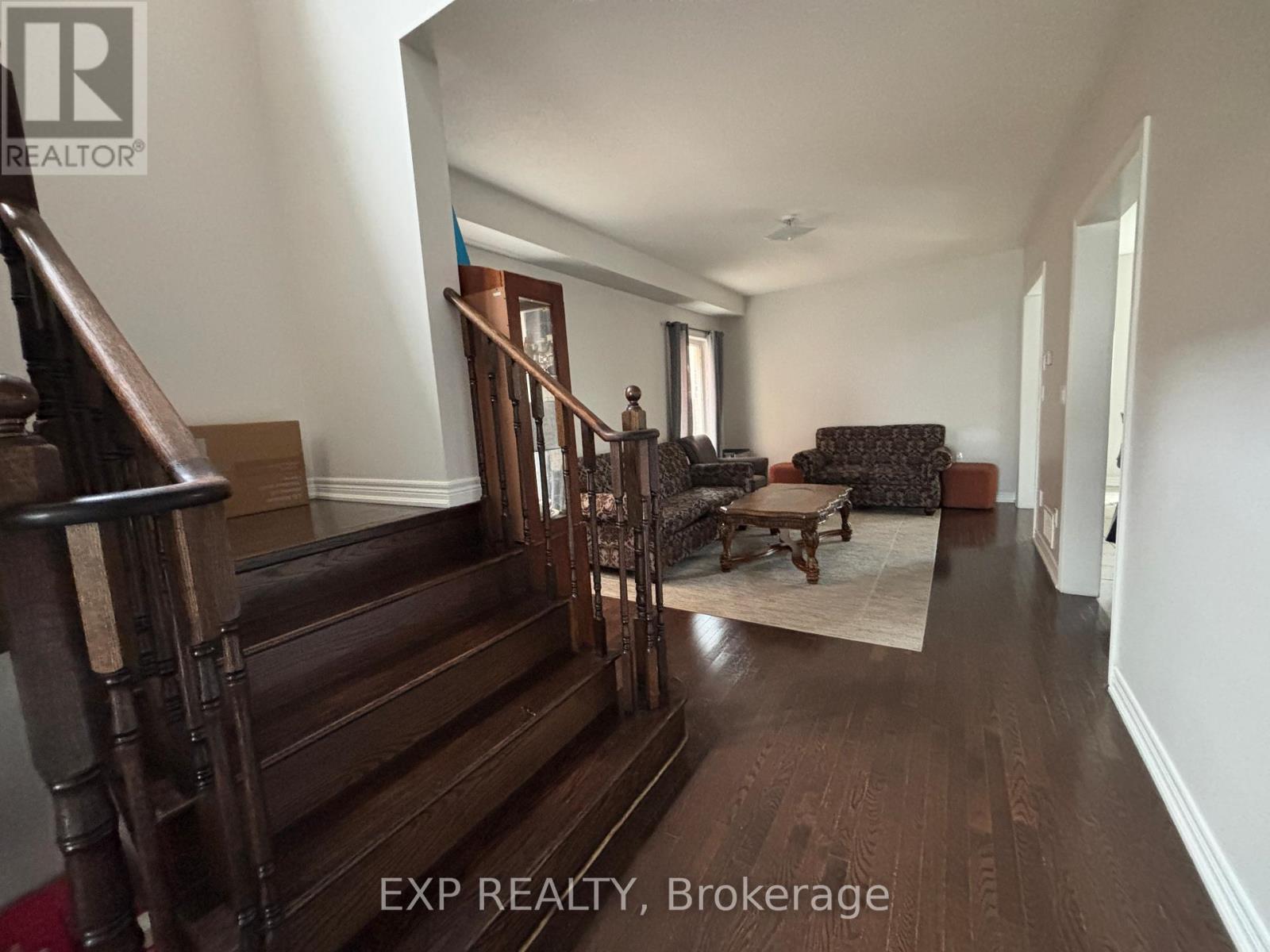 92 Meltwater Crescent, Brampton, Ontario  L6P 3W5 - Photo 2 - W12955858