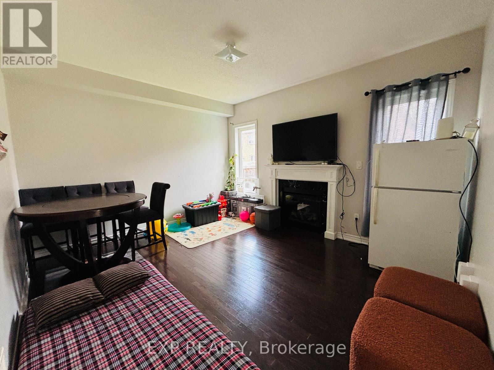 92 Meltwater Crescent, Brampton, Ontario  L6P 3W5 - Photo 8 - W12955858