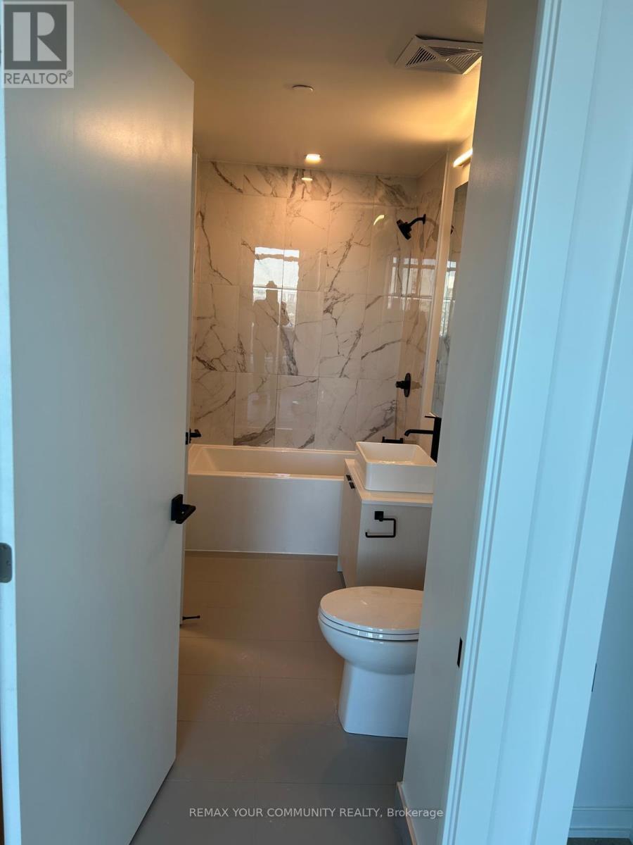 #2303 - 1285 Dupont Street, Toronto, Ontario  M6H 0E3 - Photo 11 - W12955866