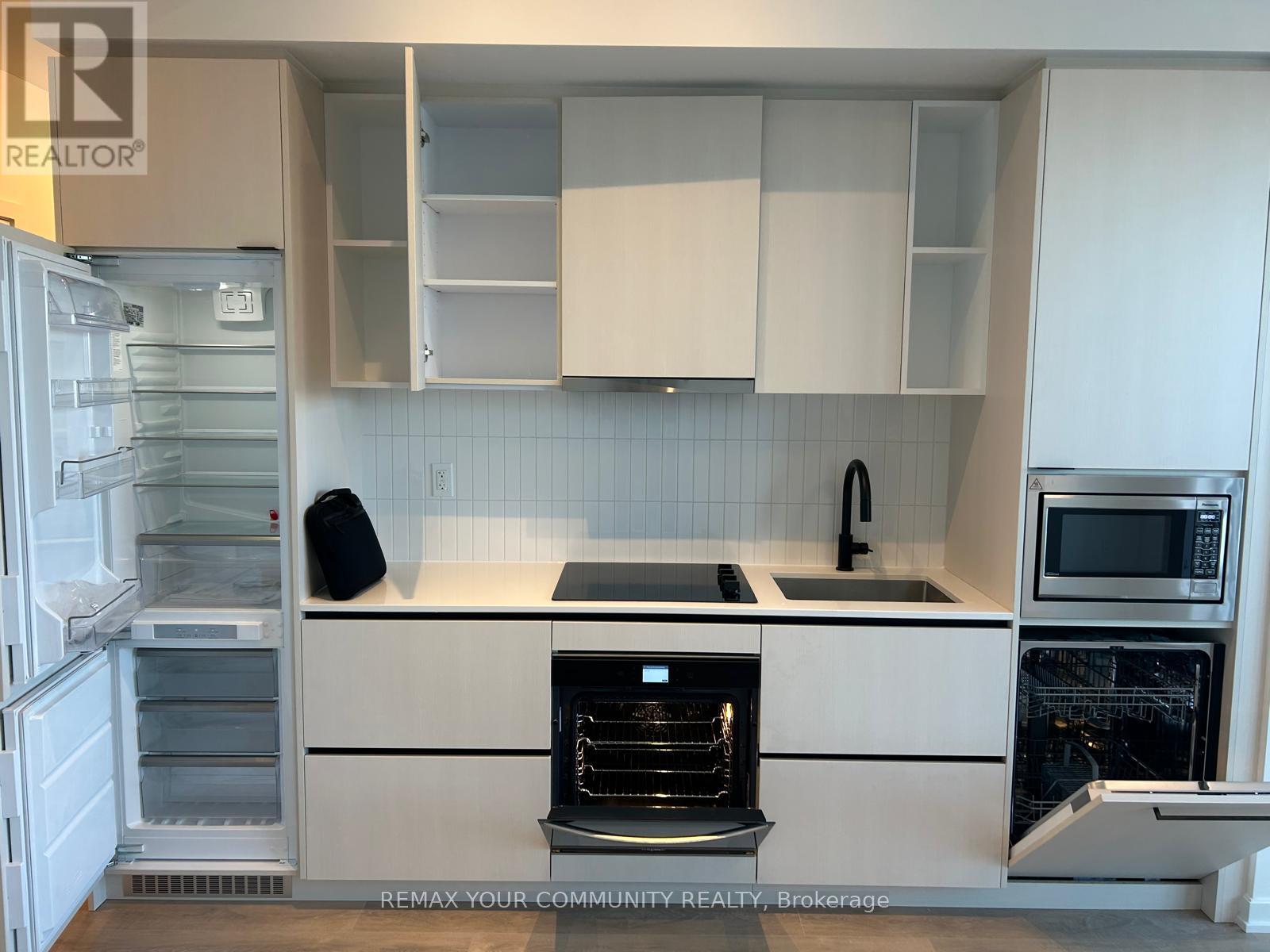 #2303 - 1285 Dupont Street, Toronto, Ontario  M6H 0E3 - Photo 4 - W12955866