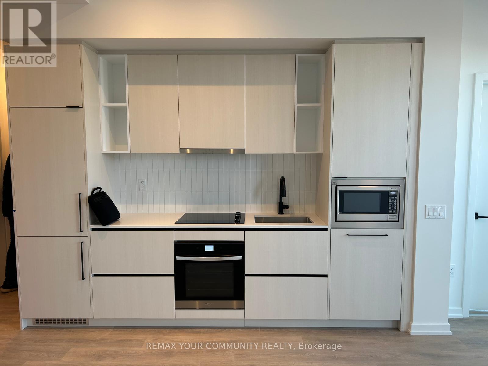 #2303 - 1285 Dupont Street, Toronto, Ontario  M6H 0E3 - Photo 5 - W12955866