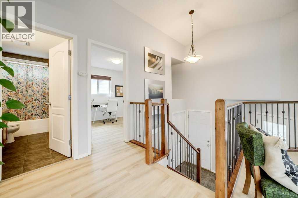 343 Silkstone Cove W, Lethbridge, Alberta  T1J 2A3 - Photo 4 - A2297503