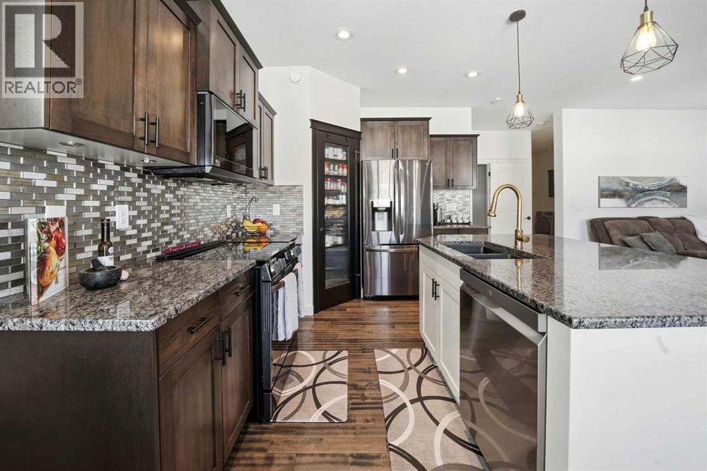 118 Viscount Drive, Red Deer, Alberta  T4R 0M6 - Photo 8 - A2297291