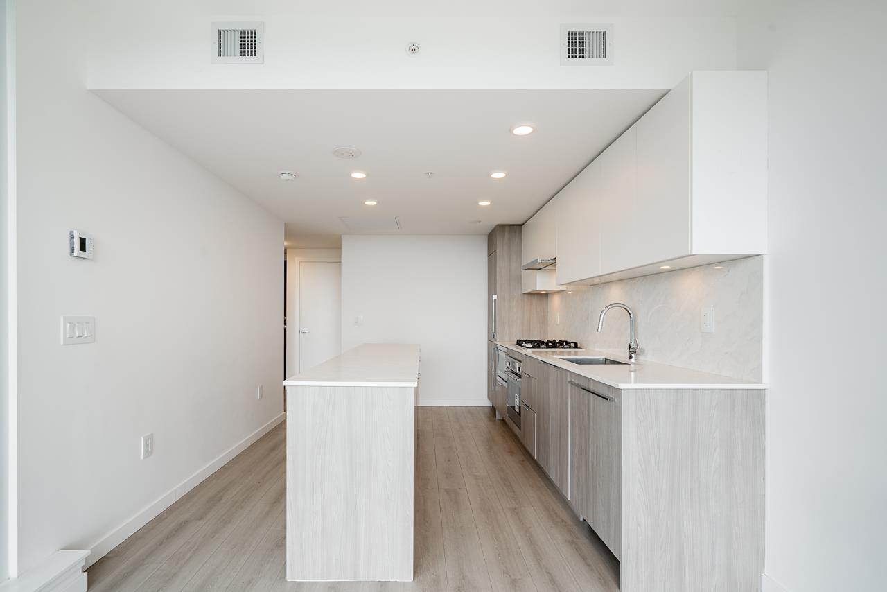 1706 10333 133 Street, Surrey, British Columbia  V3T 0V1 - Photo 11 - R3104621