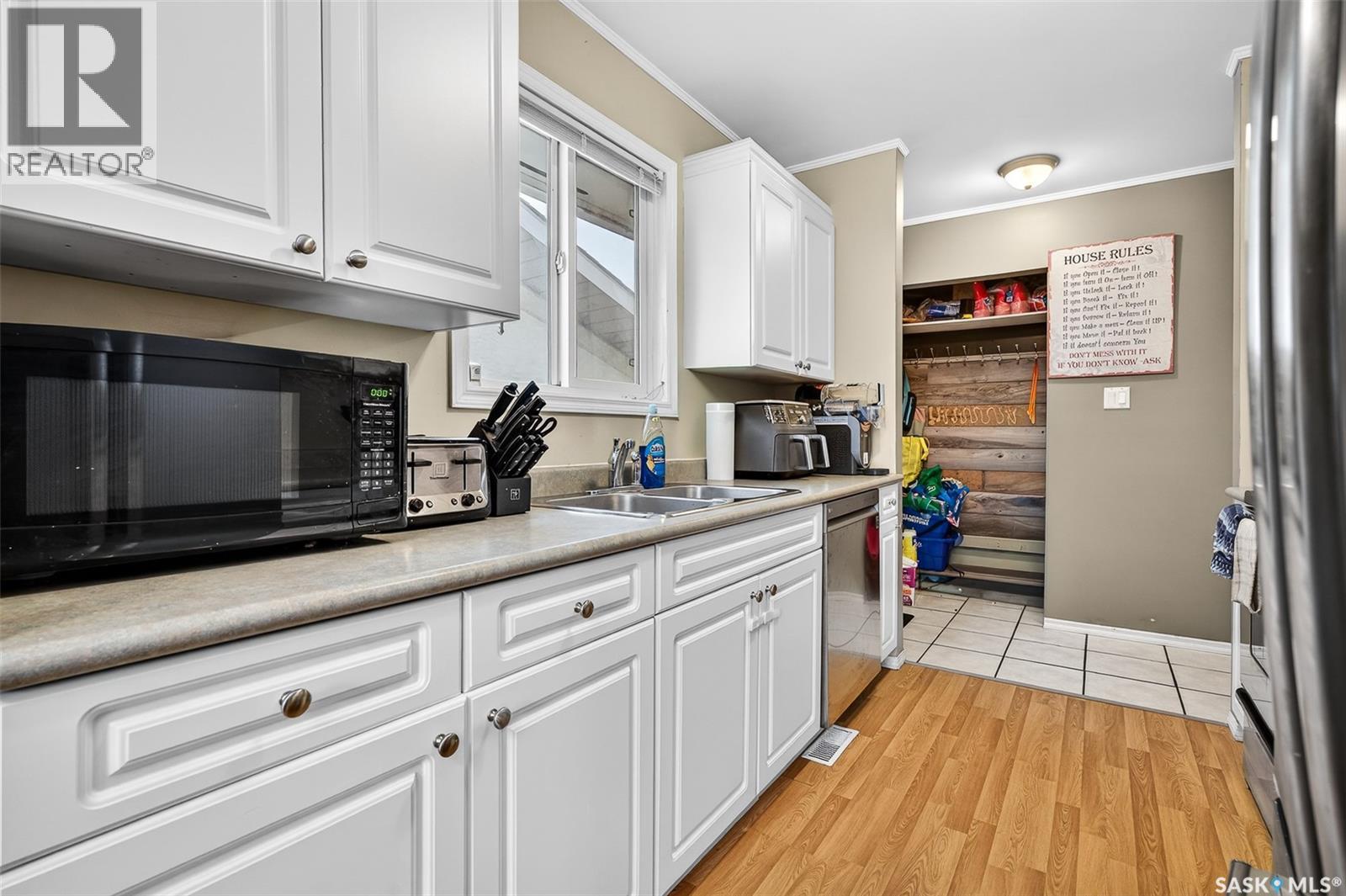 1123 Athabasca Street W, Moose Jaw, Saskatchewan  S6H 2E8 - Photo 8 - SK032047