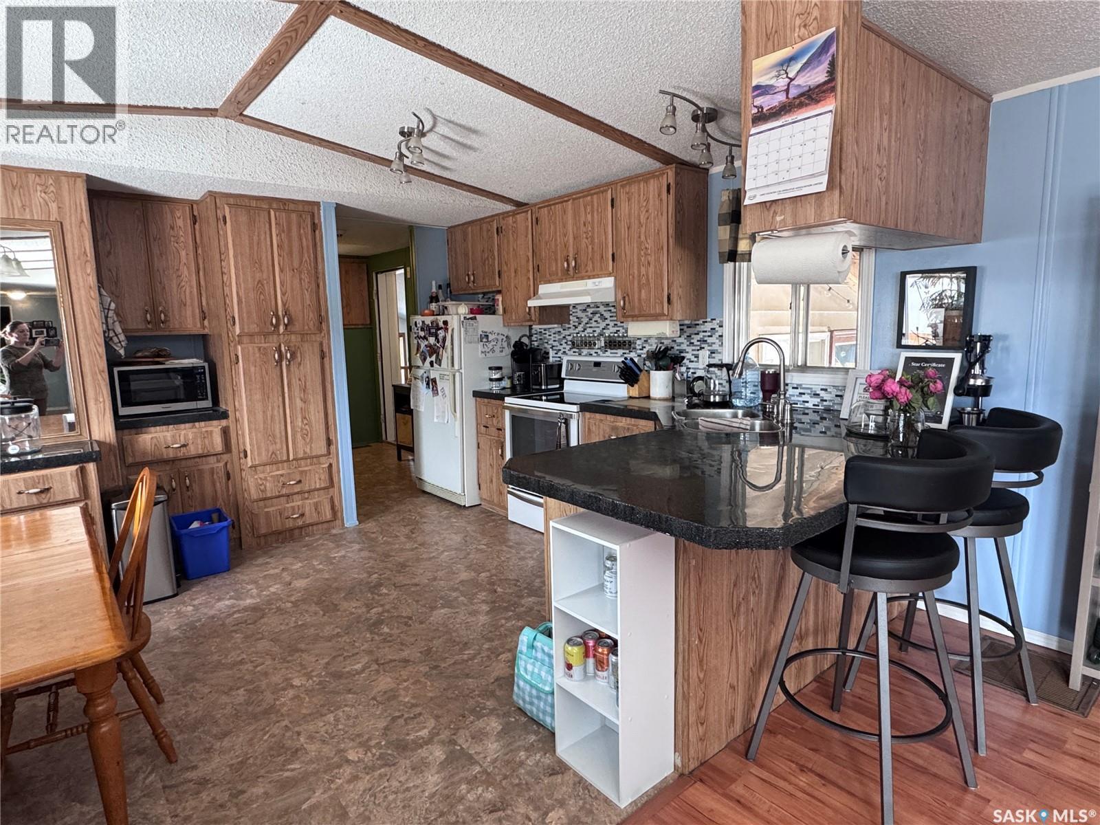 1111 Riese Drive, La Ronge, Saskatchewan  S0J 1L0 - Photo 7 - SK032031