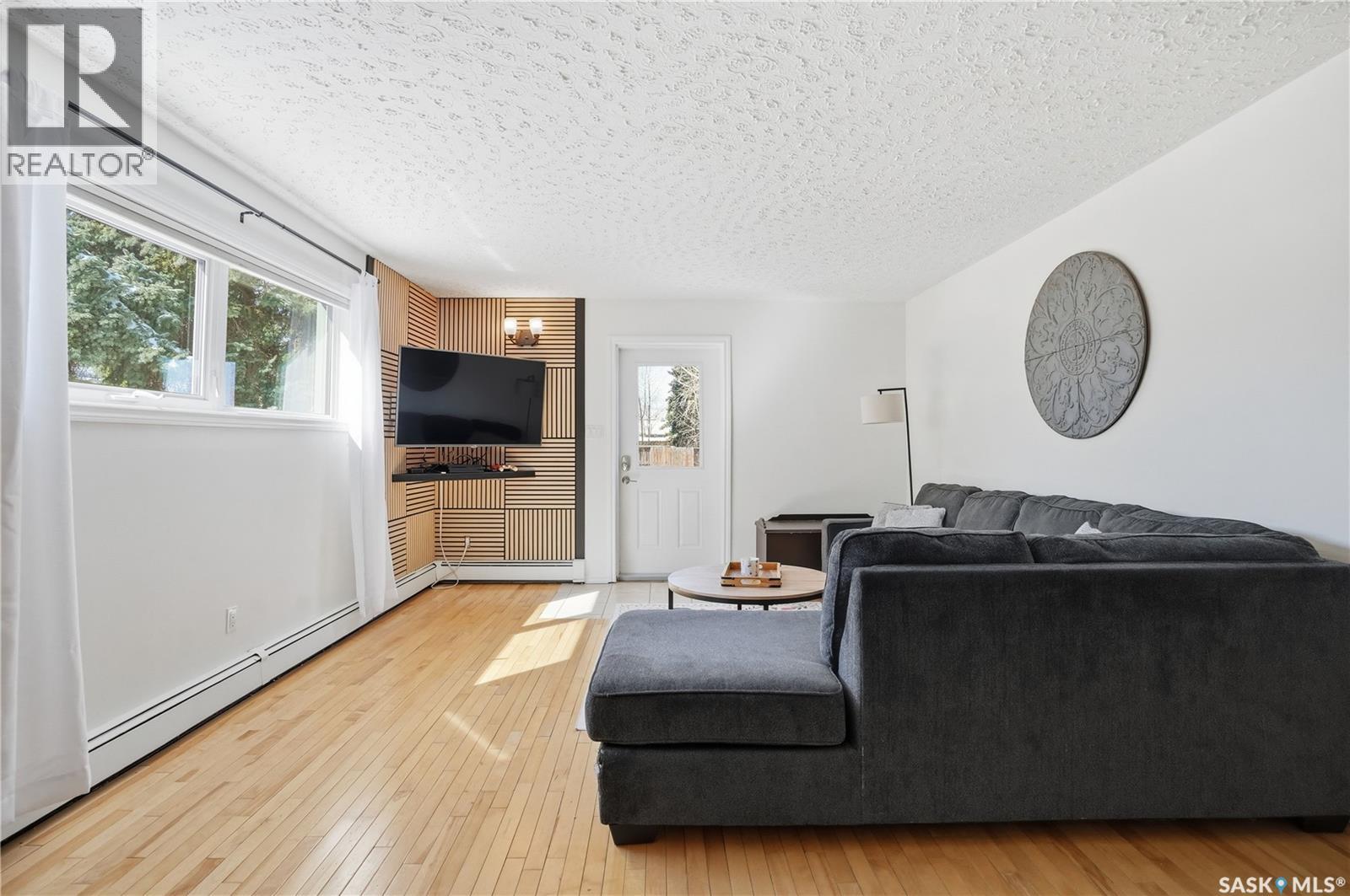 1643 General Crescent, Moose Jaw, Saskatchewan  S6H 6M2 - Photo 32 - SK032006