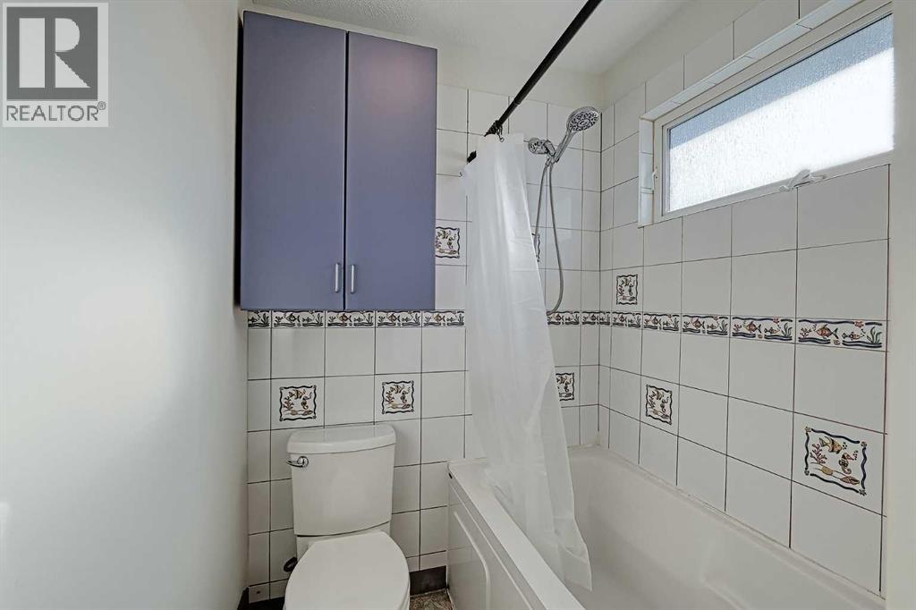 48 Bernard Way Nw, Calgary, Alberta  T3K 2E9 - Photo 20 - A2284800