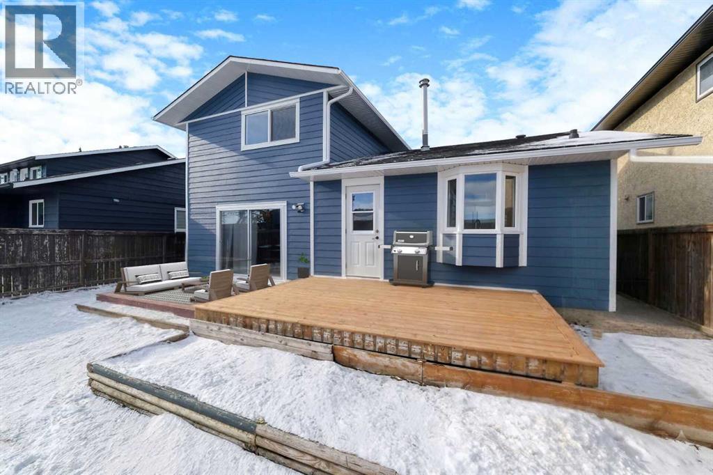 48 Bernard Way Nw, Calgary, Alberta  T3K 2E9 - Photo 30 - A2284800