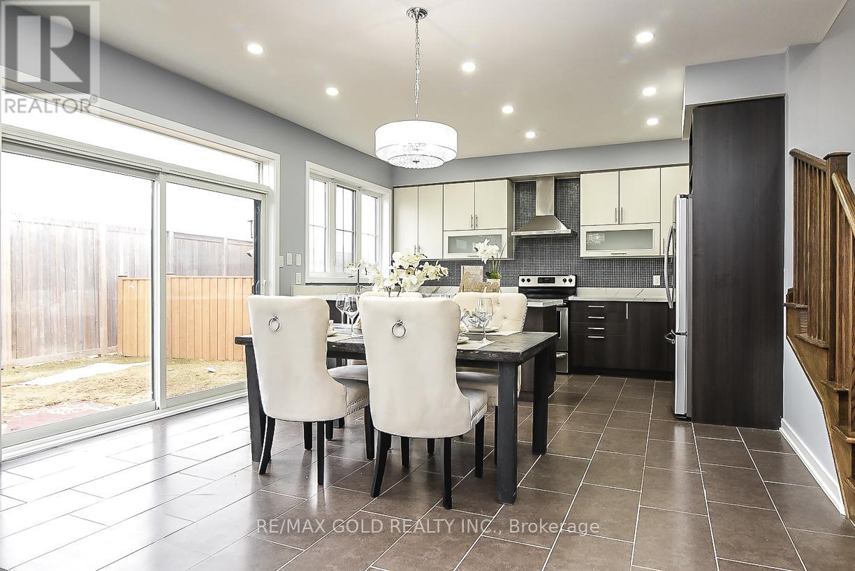 206 Crafter Crescent, Hamilton, Ontario  L8J 0J1 - Photo 10 - X12955834