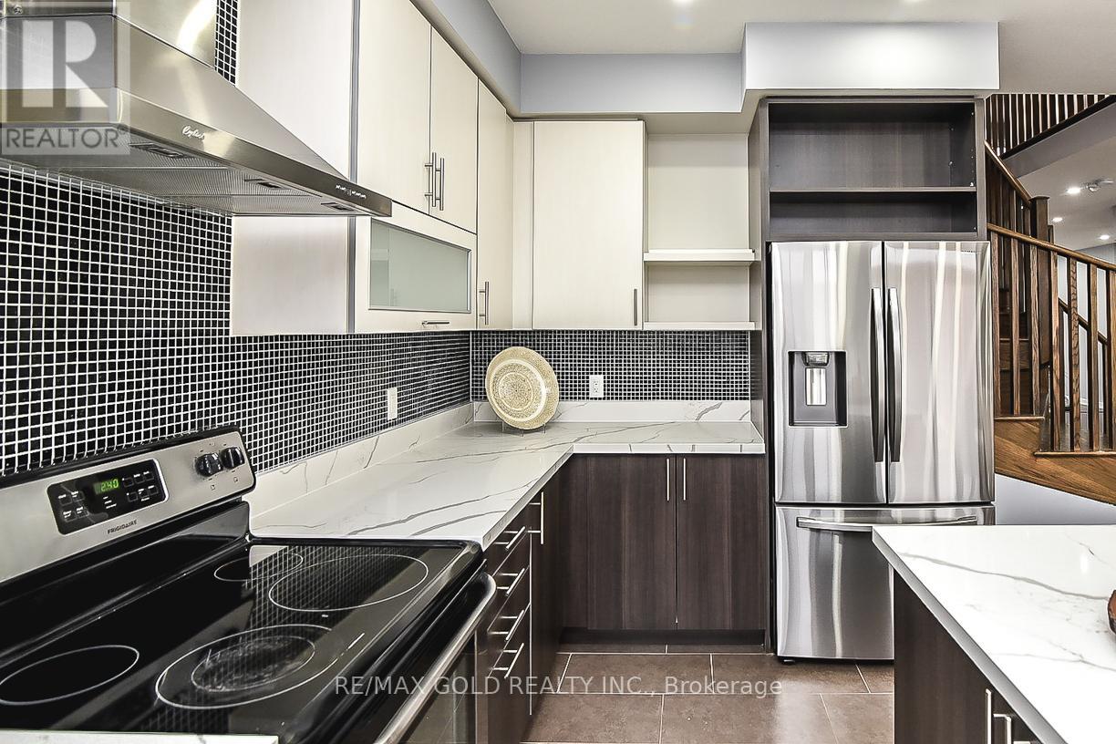 206 Crafter Crescent, Hamilton, Ontario  L8J 0J1 - Photo 12 - X12955834