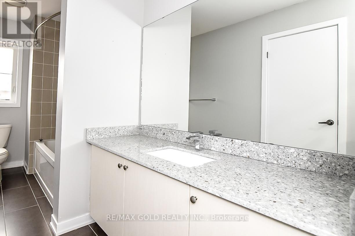 206 Crafter Crescent, Hamilton, Ontario  L8J 0J1 - Photo 34 - X12955834