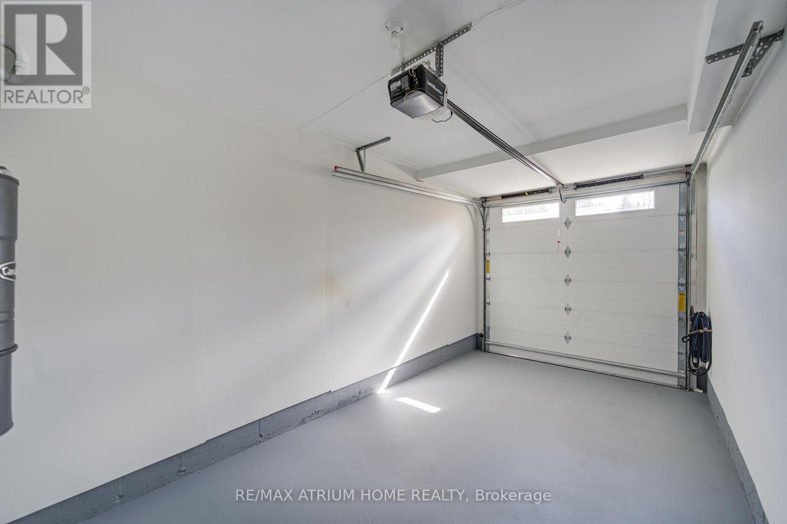 2 - 111 Wilson Street E, Hamilton, Ontario  L9B 2G7 - Photo 24 - X12955842