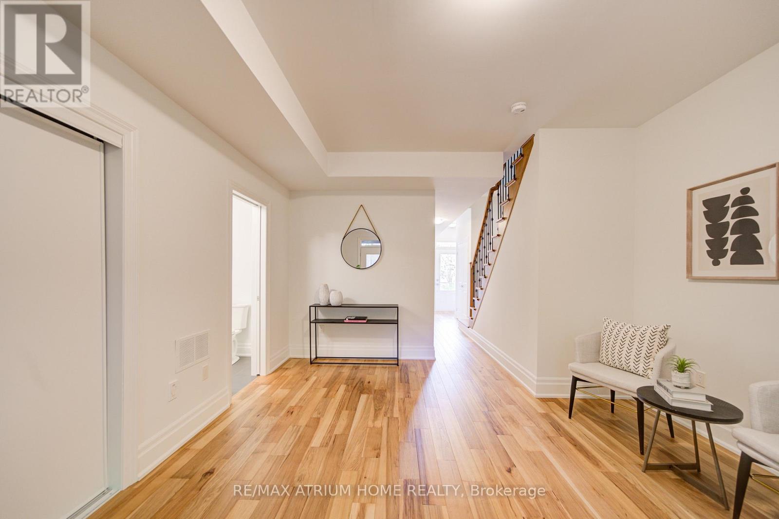 2 - 111 Wilson Street E, Hamilton, Ontario  L9B 2G7 - Photo 7 - X12955842