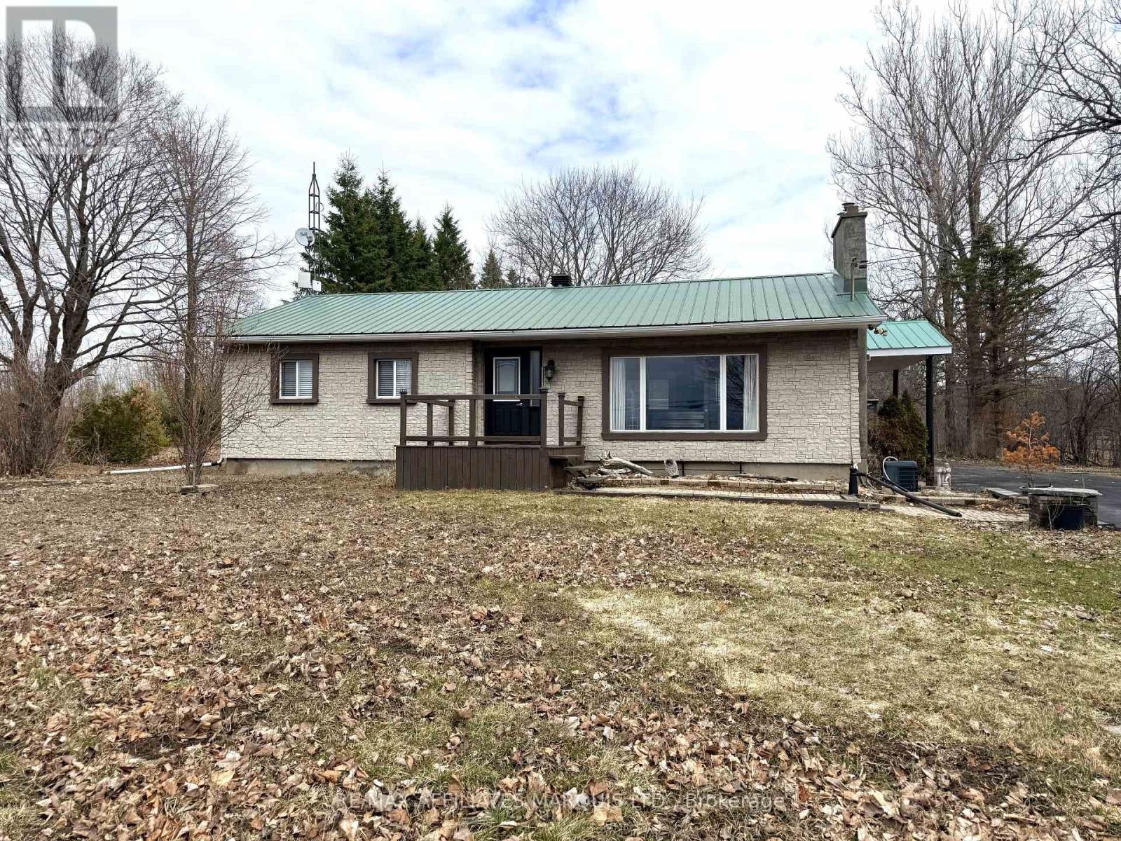 5083 Aultsville Road, South Stormont, Ontario  K0C 1M0 - Photo 4 - X12955528