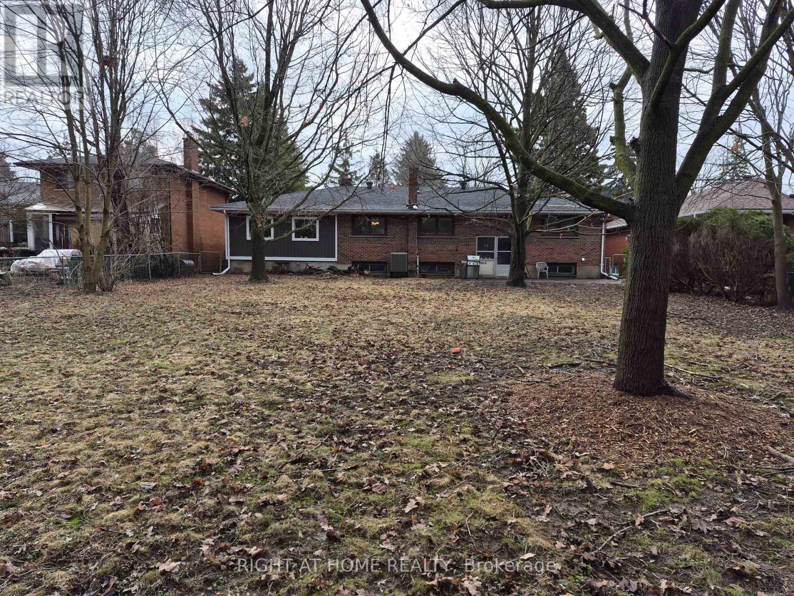 18 Gallacher Avenue, Richmond Hill, Ontario  L4E 2Y2 - Photo 14 - N12857878