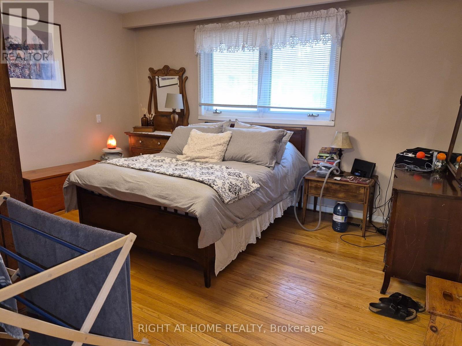 18 Gallacher Avenue, Richmond Hill, Ontario  L4E 2Y2 - Photo 7 - N12857878